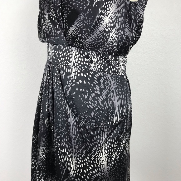 Kenneth Cole Silk Print Side Pockets Dress D679 - Picture 6 of 8